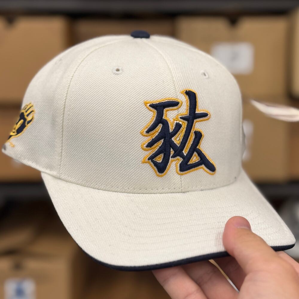 Vintage Colosseum Cal Bears Kanji Hat Cream Navy Gold UC Berkeley Adjustable NWT